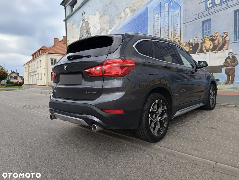 BMW X1 xDrive25i Sport Line - 19