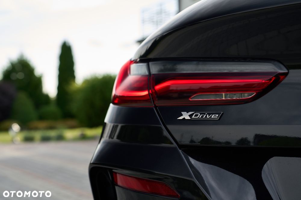 BMW Seria 8 M850i xDrive - 10
