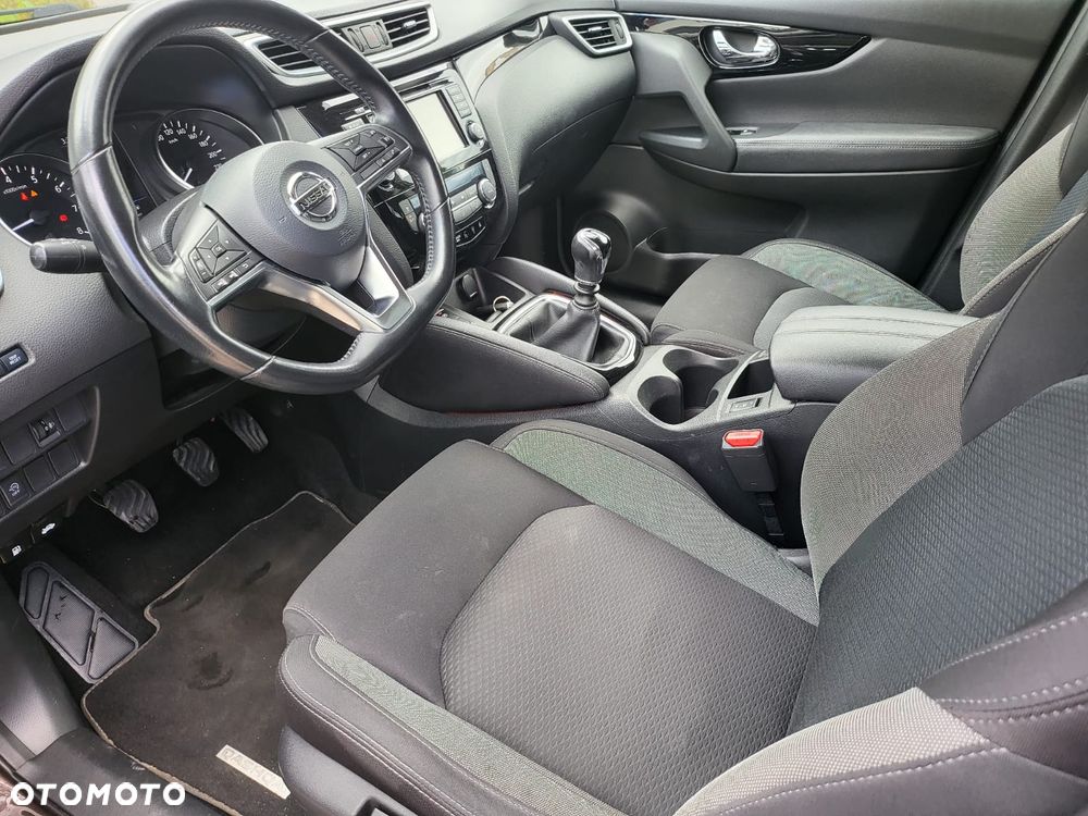 Nissan Qashqai 1.3 DIG-T N-WAY - 23