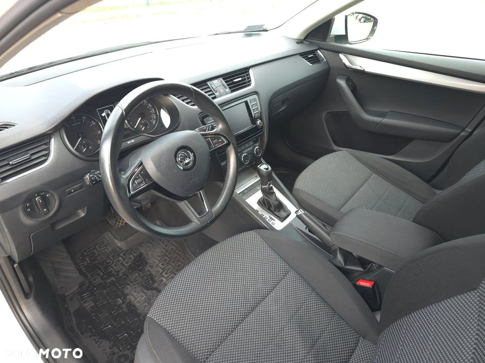Skoda Octavia 1.4 TSI Ambition DSG - 20