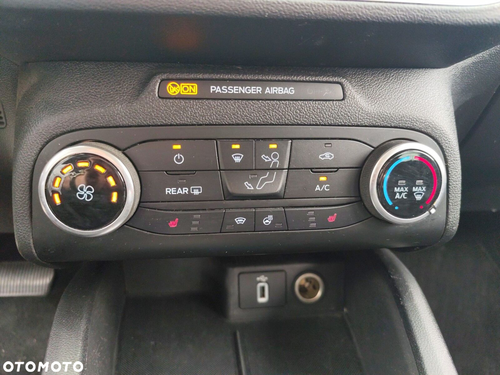 Ford Focus - 23