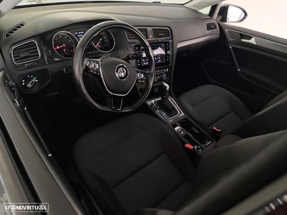 VW Golf 1.0 TSI Confortline DSG - 5