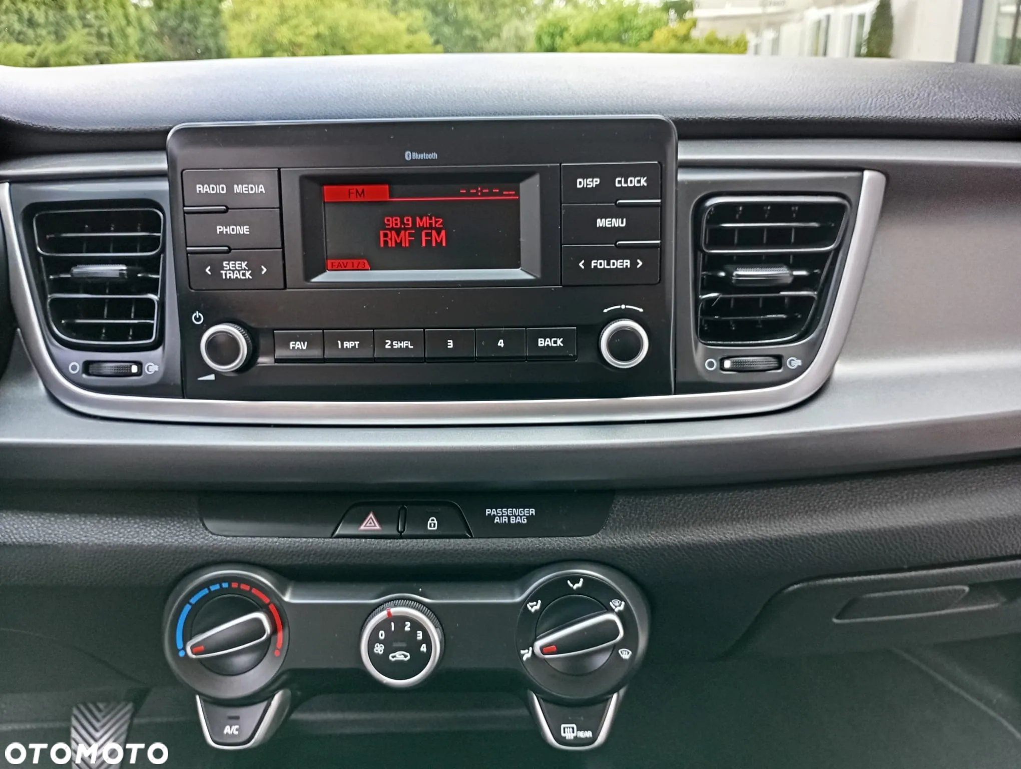 Kia Rio 1.2 L Business Line - 17