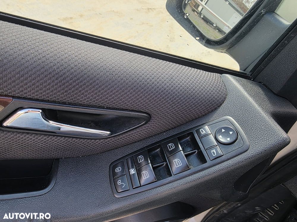 Mercedes-Benz B 180 - 17