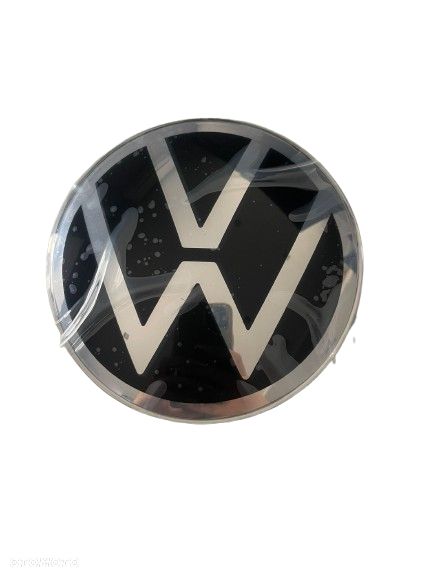 VW TOURAN 20-22  EMBLEMAT ZNACZEK LOGO POD RADAR  NOWY - 1