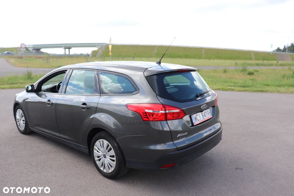 Ford Focus 1.0 EcoBoost 99g Trend - 10