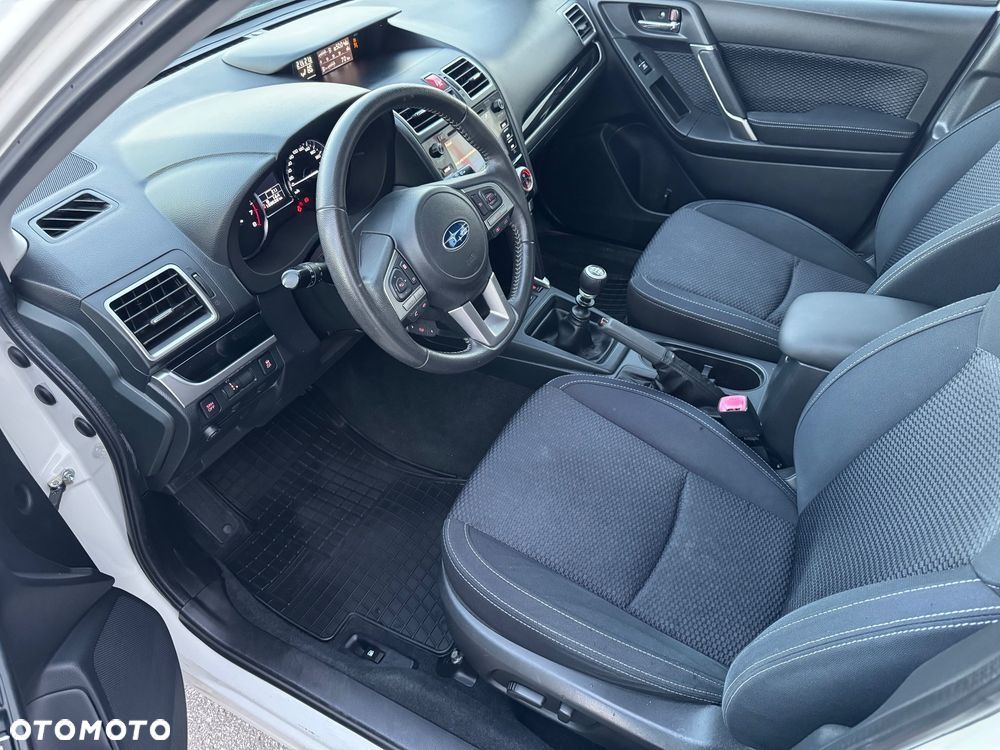 Subaru Forester 2.0X Edition - 18