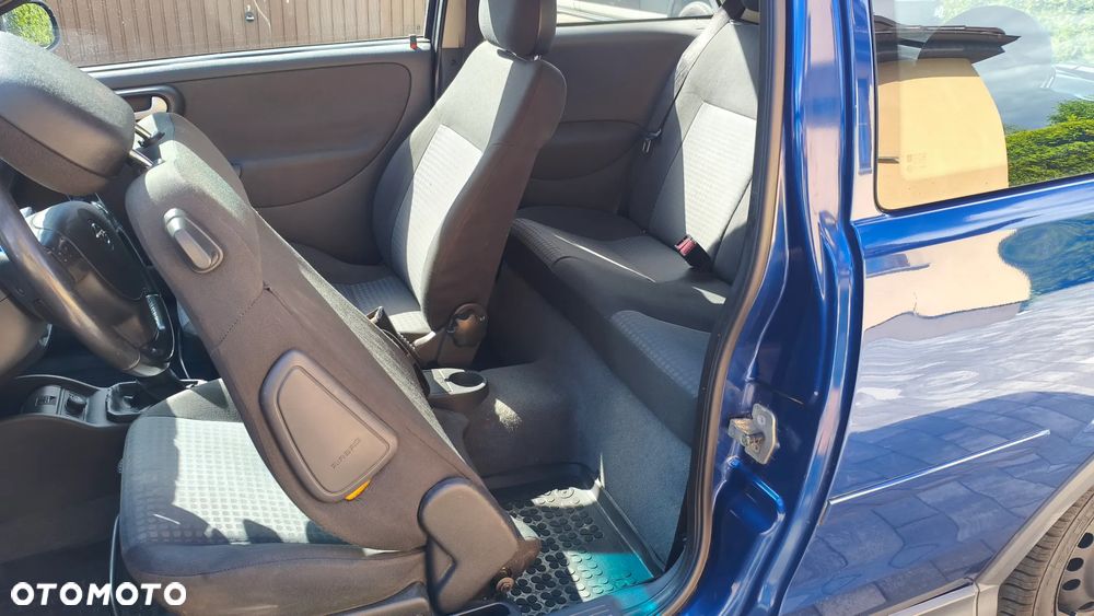 Opel Corsa - 10