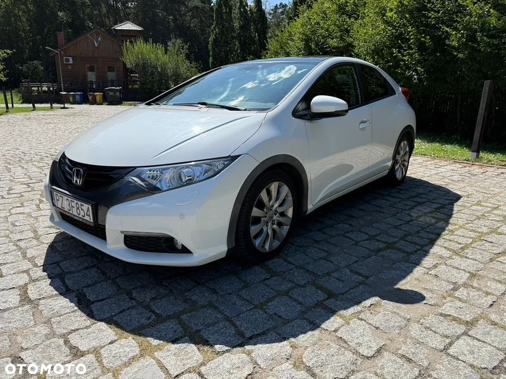 Honda Civic 1.8 Executive NAVI - 1