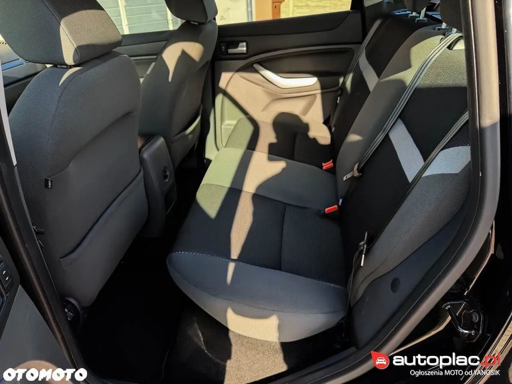 Ford Kuga 2.0 TDCi 4x4 Titanium - 27