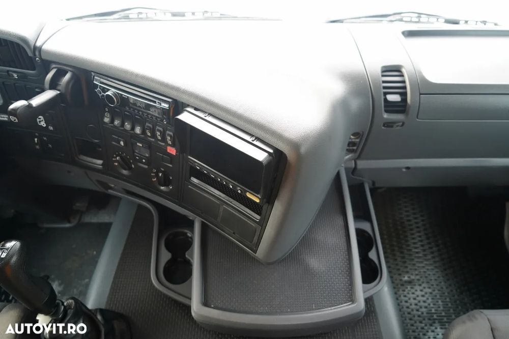 Scania G 370 / 6x4 / BASCULĂ SPATE + HIAB 144E S-3 HDS / RADIOCOMANDĂ / ROTATOARE / FURCĂ PENTRU PALEȚI / EURO 6 / - 32