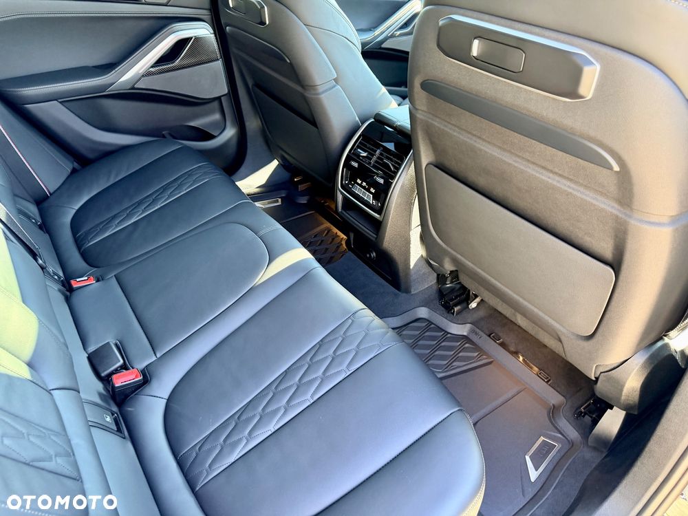 BMW X6 xDrive40d - 37