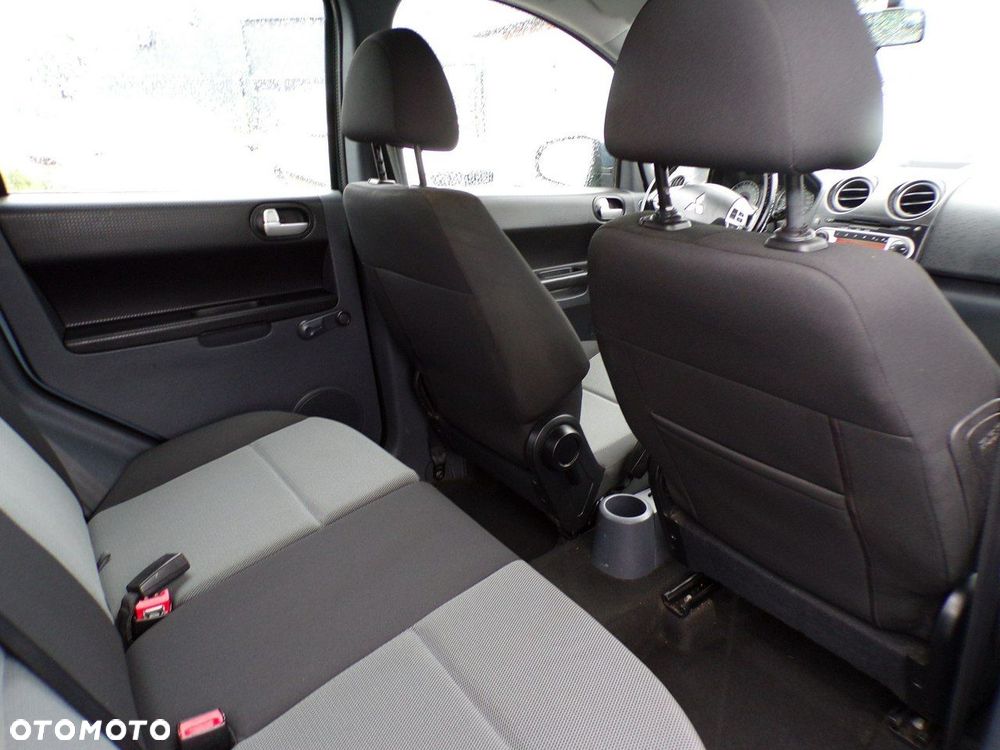 Mitsubishi Colt - 27