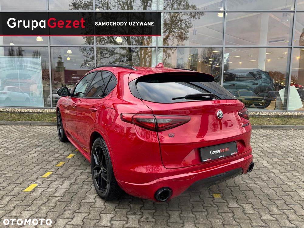 Alfa Romeo Stelvio - 5