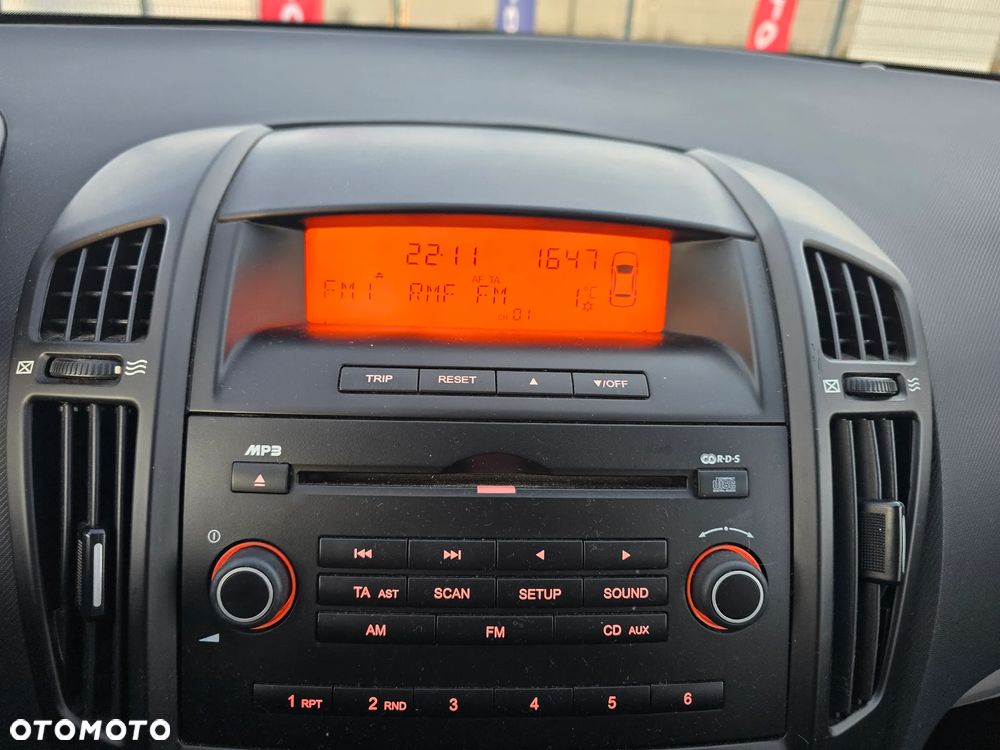 Kia Ceed 1.4 CVVT LX - 25