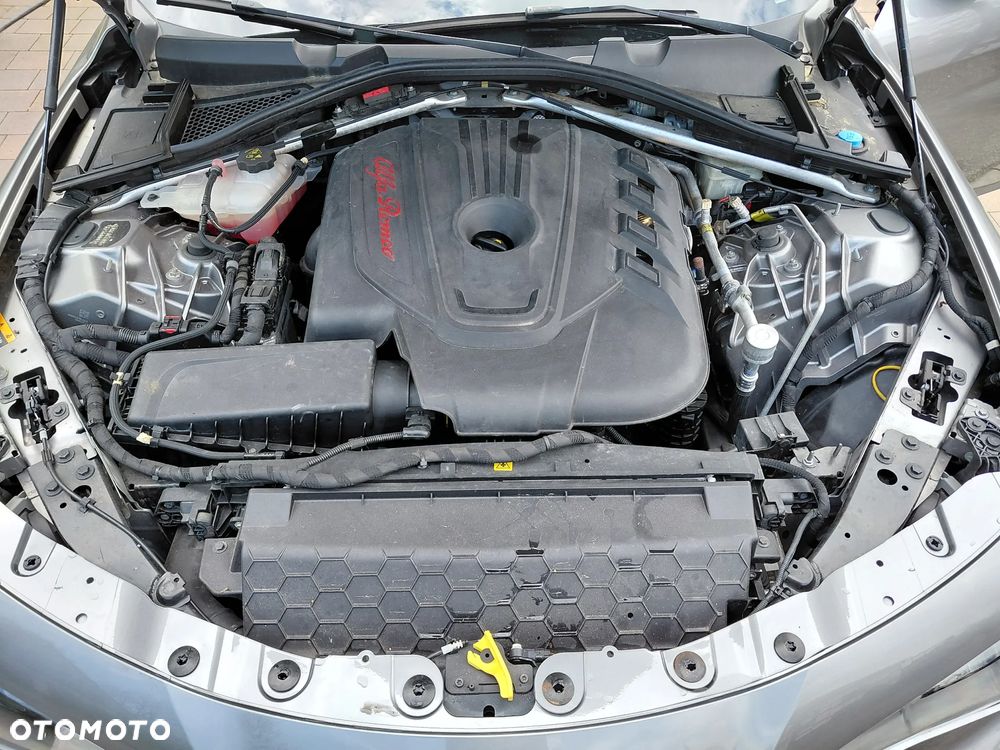 Alfa Romeo Giulia 2.2 AT8 Executive - 13