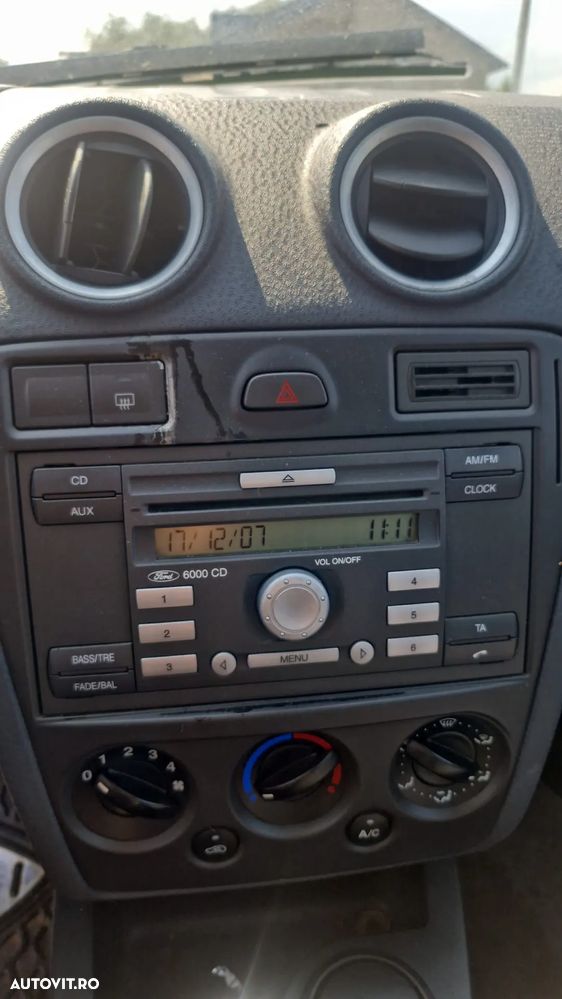 Dezmembram Ford Fusion an 2008 motor 1.4 Tdci - 12