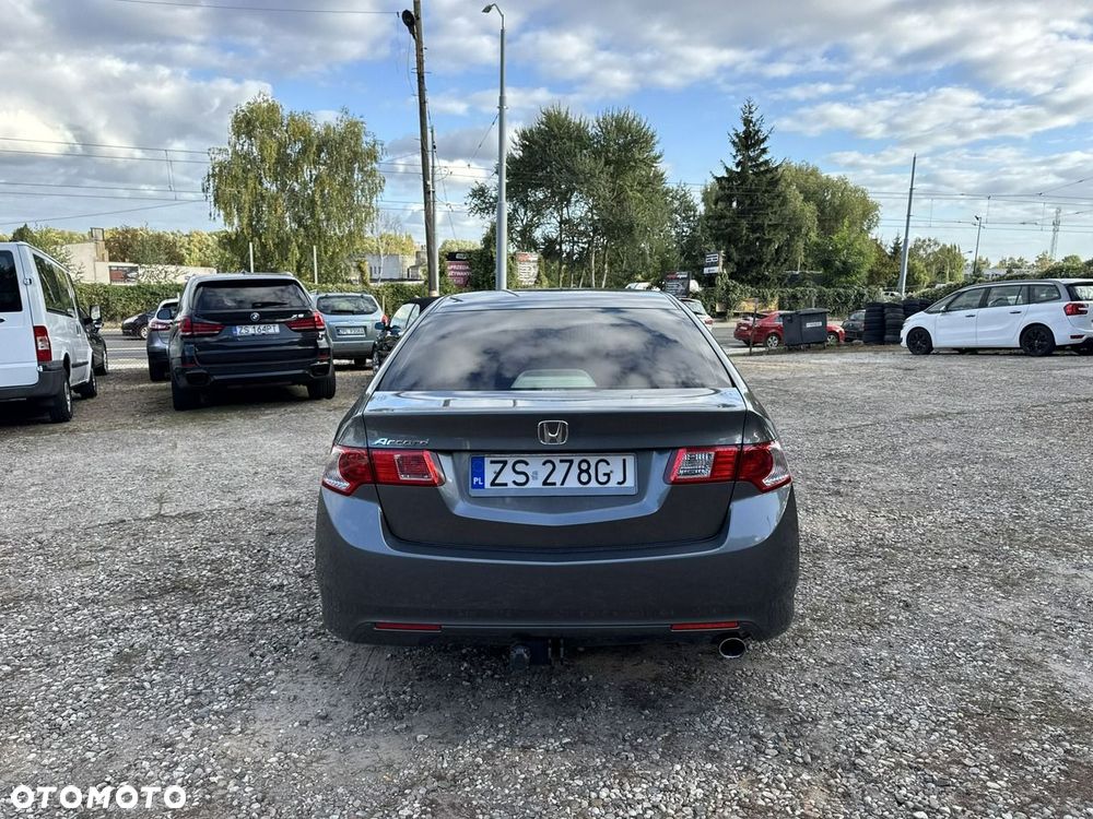 Honda Accord 2.0 Elegance - 33