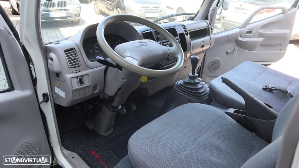 Toyota Dyna S 2.5 d4d 90 - 6
