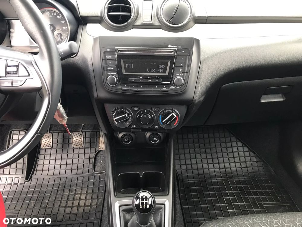 Suzuki Swift - 14
