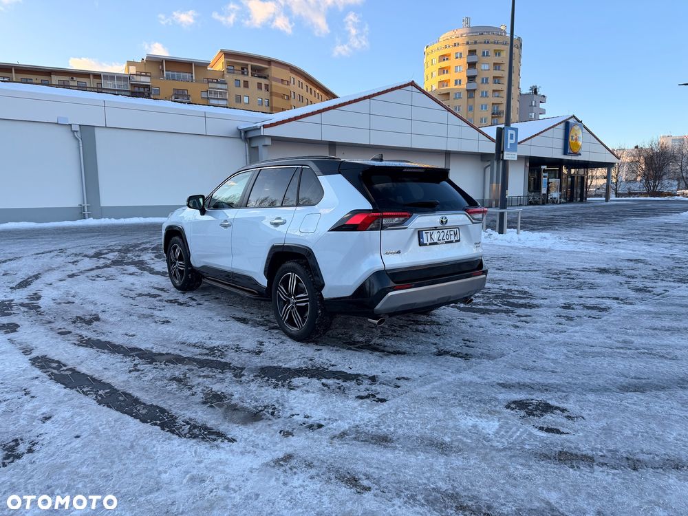 Toyota RAV4 - 5