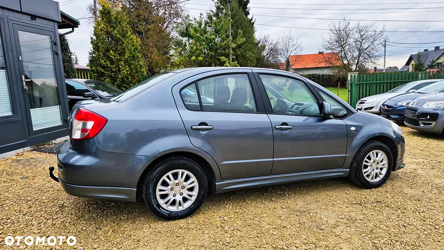 Suzuki SX4 1.6 GS/Premium - 10