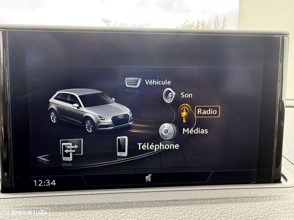 Audi A3 Sportback 1.6 TDI Advance - 27