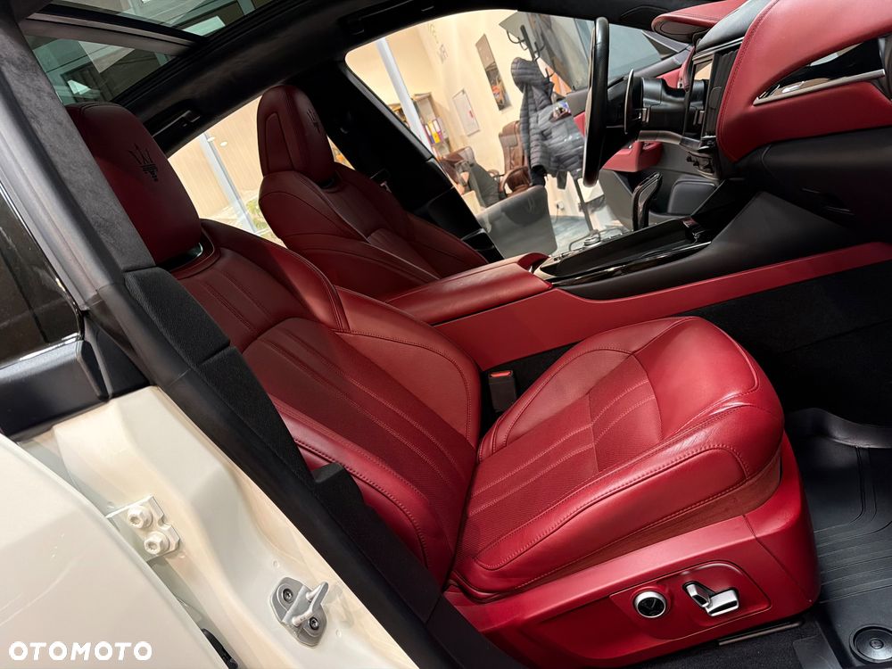 Maserati Levante - 36