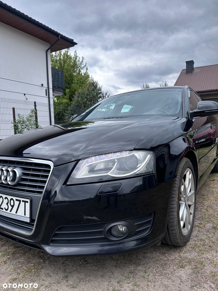 Audi A3 Sportback 2.0 TDI DPF Ambiente - 2