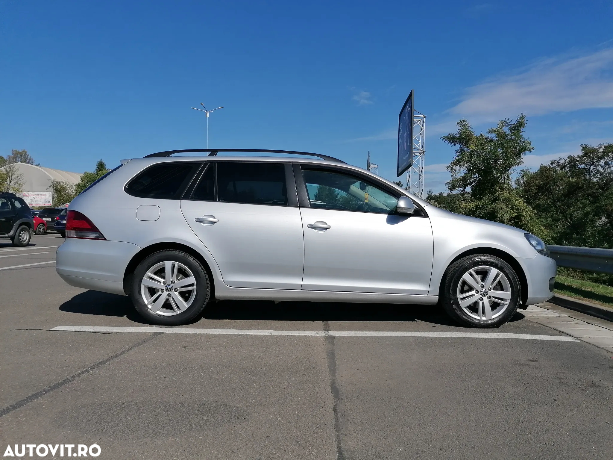 Volkswagen Golf 1.6 TDI DPF Trendline - 2