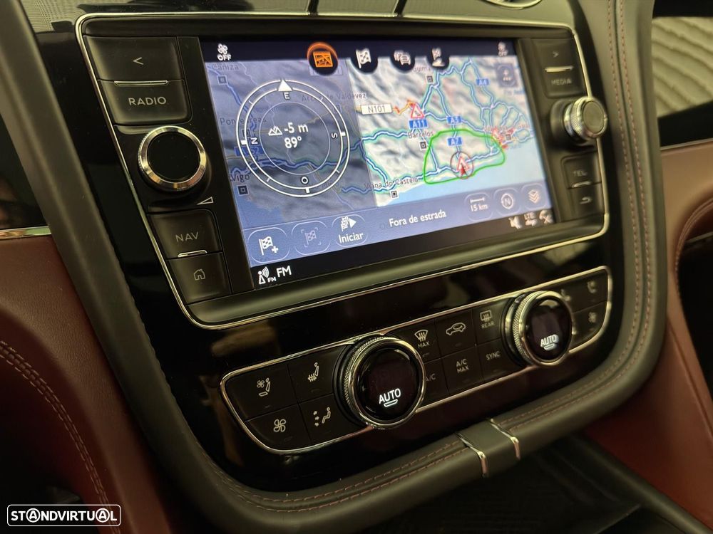 Bentley Bentayga V6 Hybrid - 23