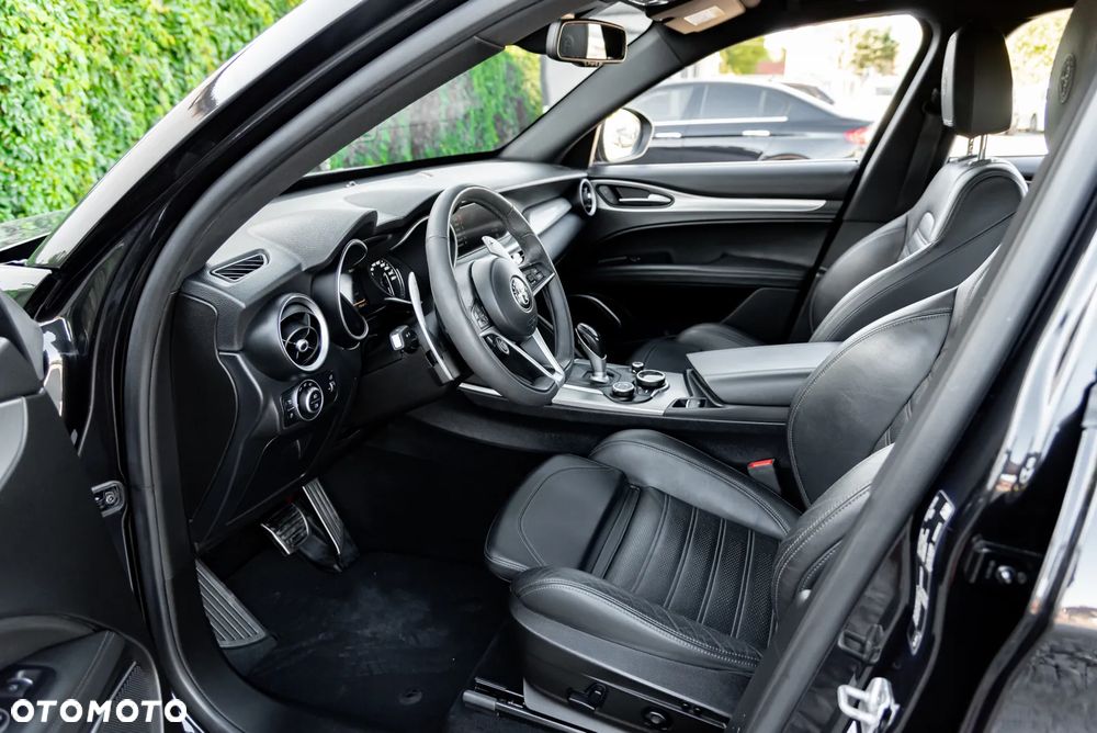 Alfa Romeo Stelvio 2.2 16V AT8-Q4 Executive - 18