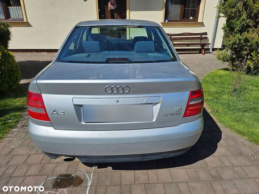Audi A4 Limousine - 6