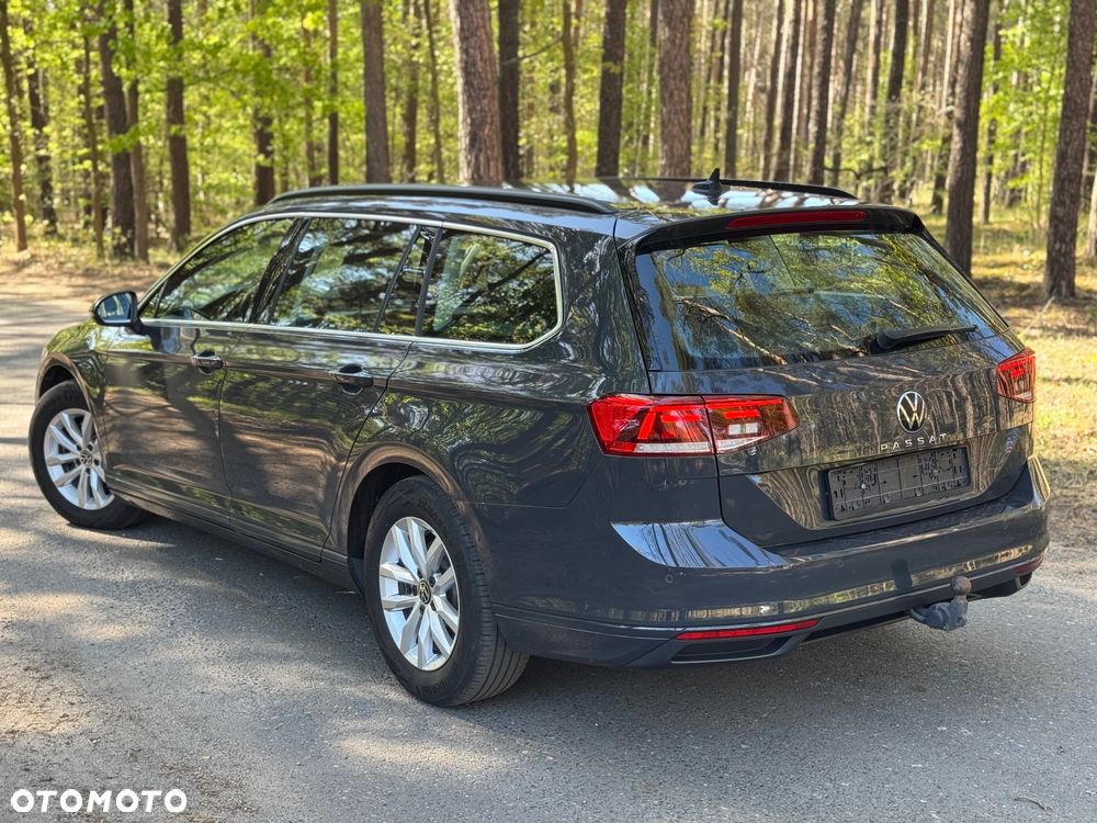 Volkswagen Passat 2.0 TDI SCR DSG Business - 24