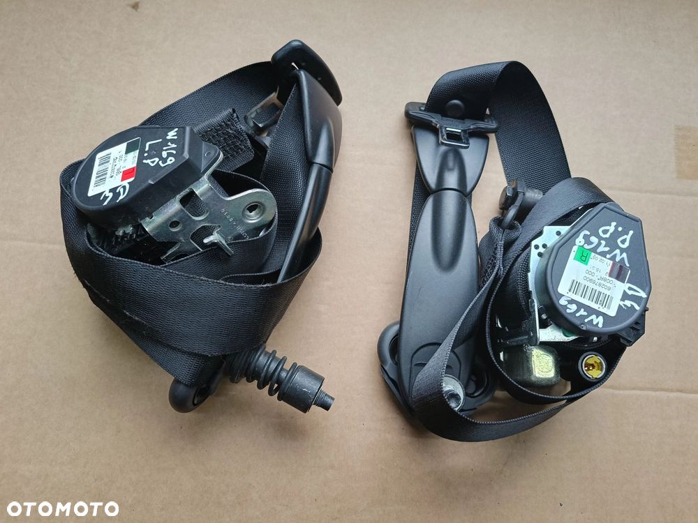 W169 pas bezpieczeństwa przedni przód 3d A klasa Mercedes