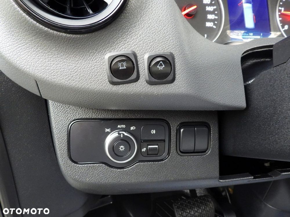 Mercedes-Benz SPRINTER 316 BRYGADÓWKA  6 MIEJSC TEMPOMAT NAWIGACJA LEDY AUTOMAT  KLIMATYZACJA  160KM - 24