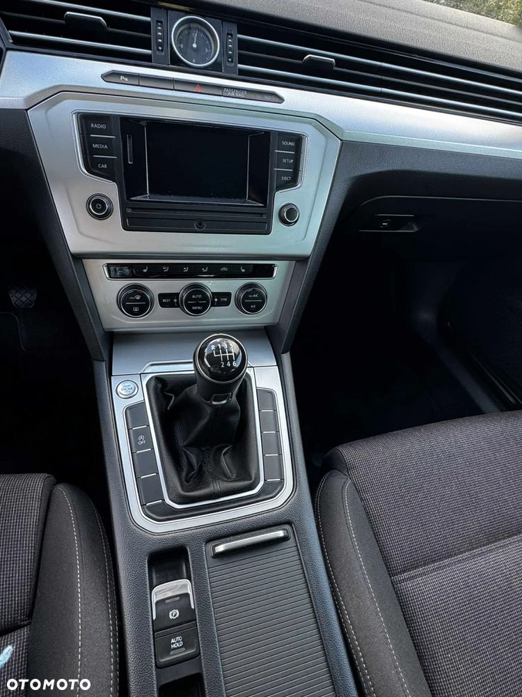 Volkswagen Passat Variant 1.4 TSI (BlueMotion Technology) Comfortline - 15