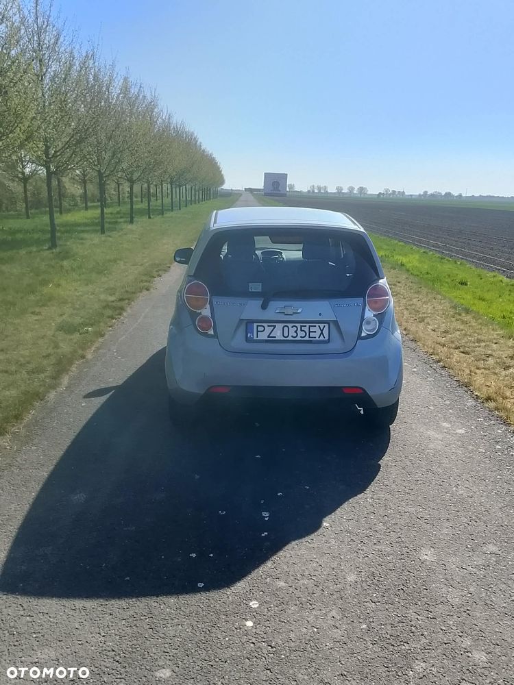 Chevrolet Spark 1.0 LS - 4
