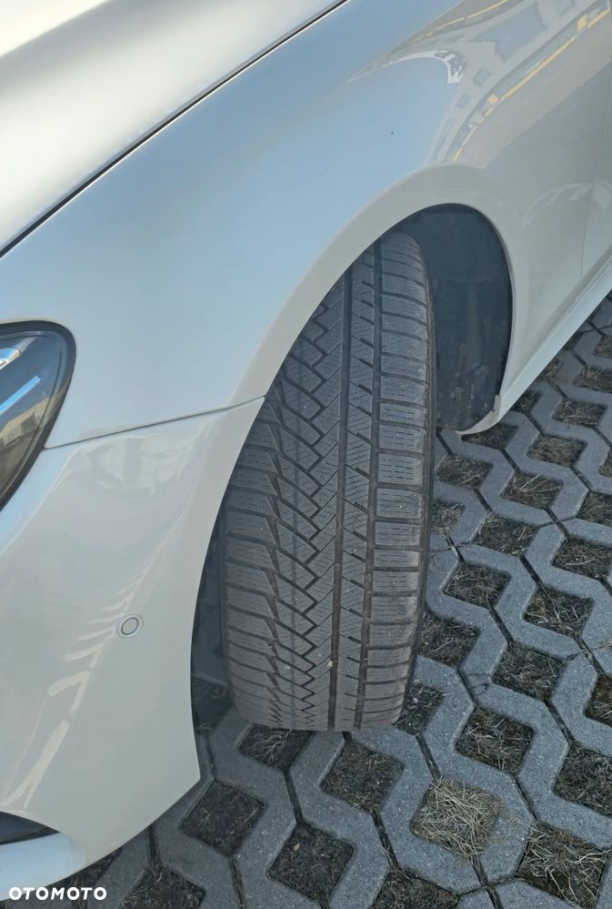 Mercedes-Benz Klasa E 220 d 9G-TRONIC AMG Line - 19