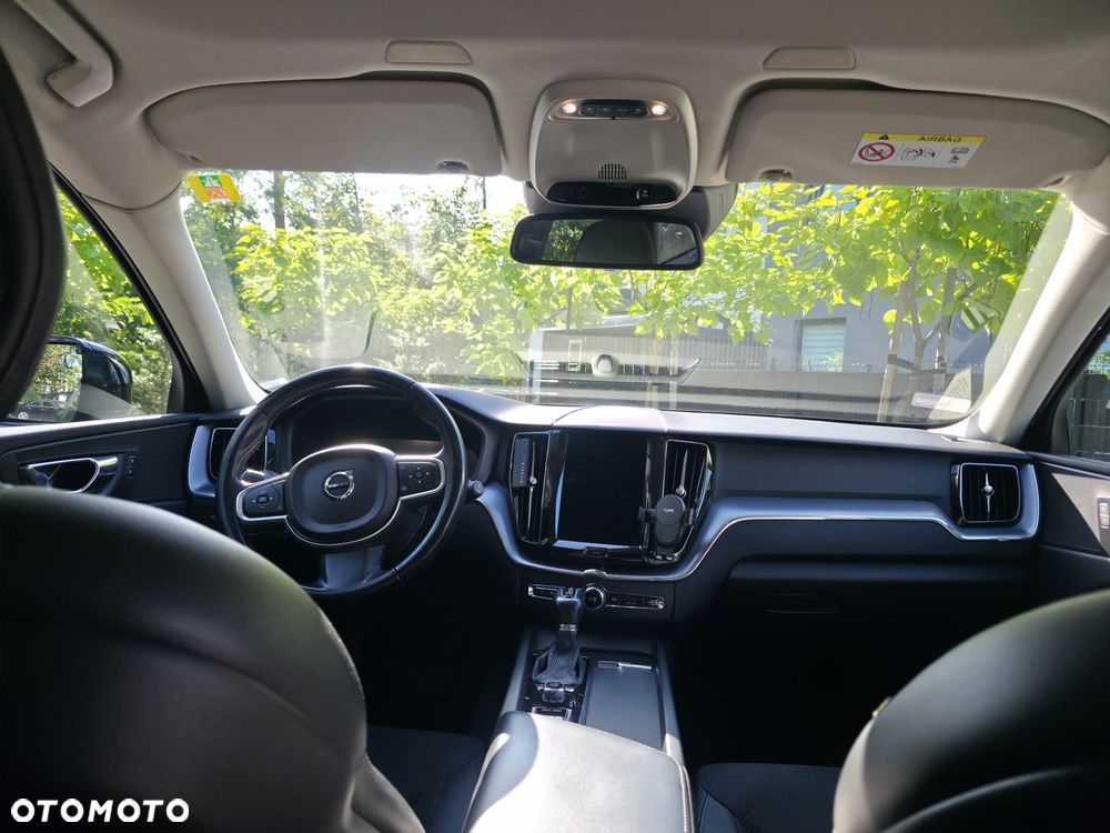 Volvo XC 60 D4 Momentum - 13