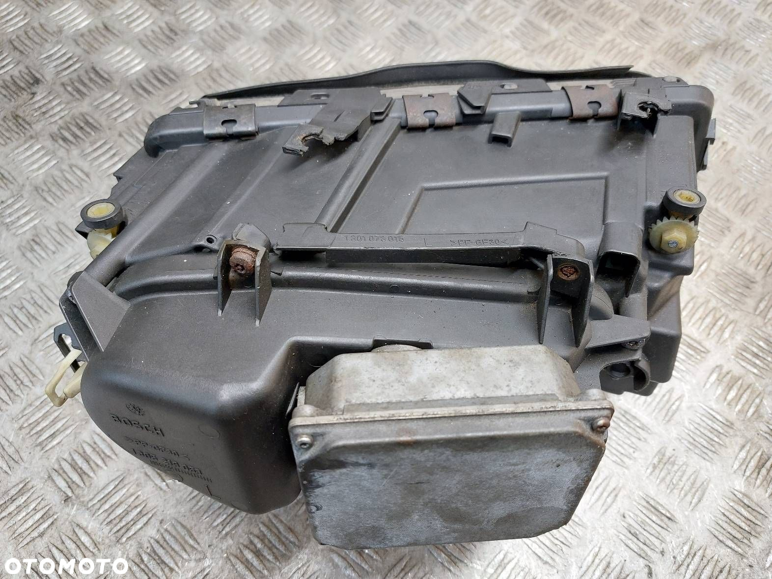LAMPA LEWY PRZÓD XENON AUDI A8 D2 PRZETWORNICA LAMPA BOSCH 1307329023 - 8