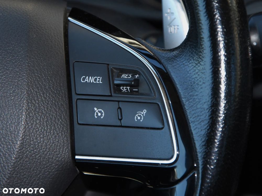 Mitsubishi Outlander 2.0 Intense + 4WD CVT - 8