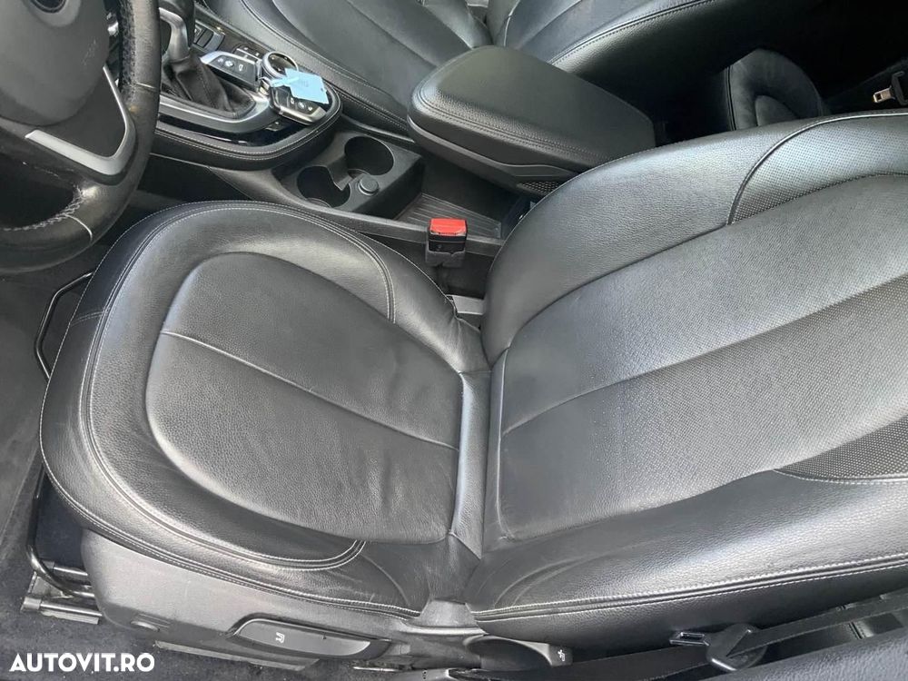 BMW Seria 2 218d Aut. - 7