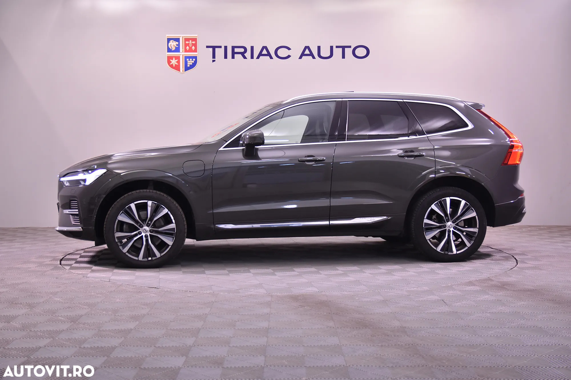 Volvo XC 60 T8 AWD Recharge Core - 2