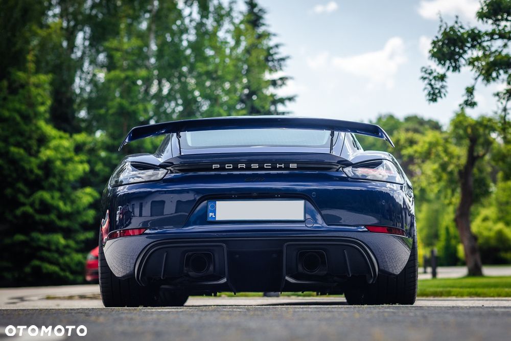 Porsche 718 Cayman GPF GT4 - 14