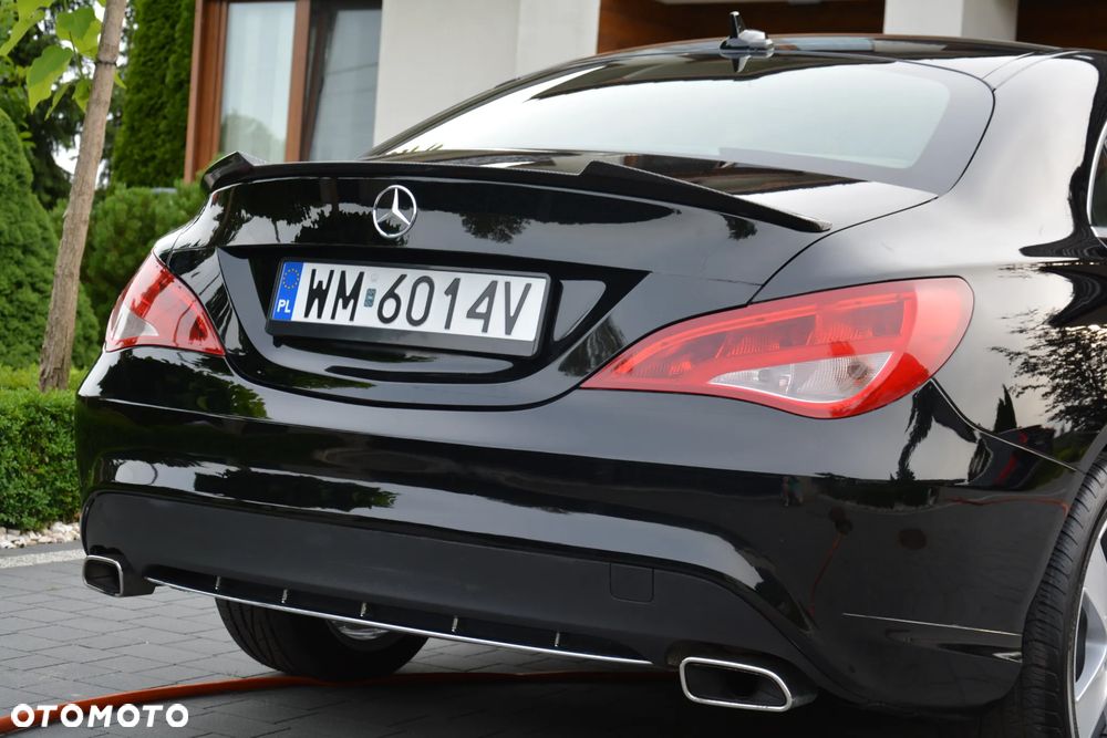 Mercedes-Benz CLA 250 4Matic 7G-DCT StreetStyle - 13