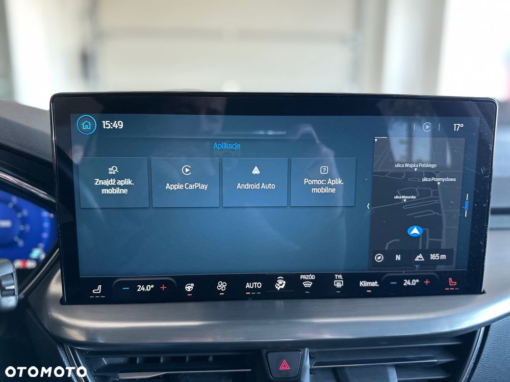 Ford Focus 1.0 EcoBoost Titanium X - 28