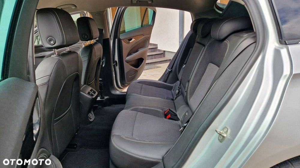 Opel Insignia - 14