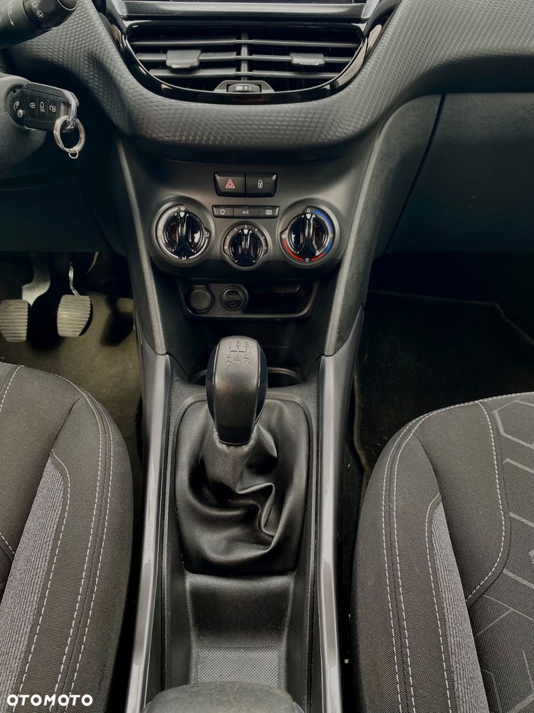 Peugeot 2008 1.2 Pure Tech Active - 31