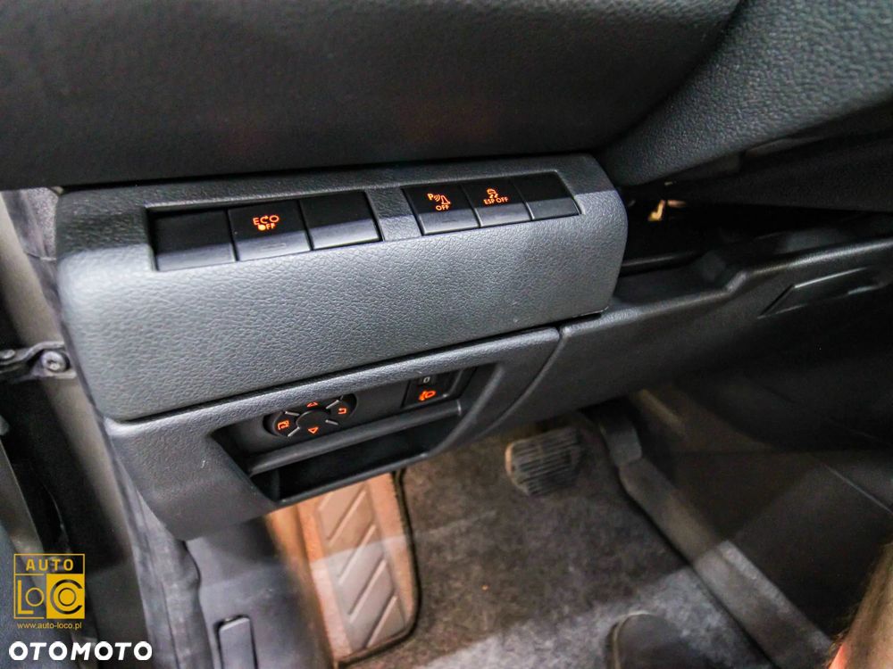 Peugeot 3008 HDi 160 Automatik Allure - 31